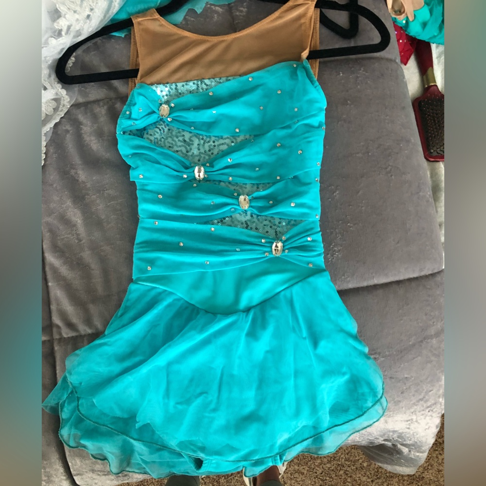 ⛸️Turquoise Skating Dress⛸️